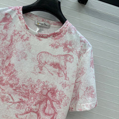 DIOR GRAPHIC PRINT T-SHIRT IN WHITE AND PINK