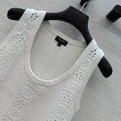 CHANEL SLEEVELESS TOP STYLE 62