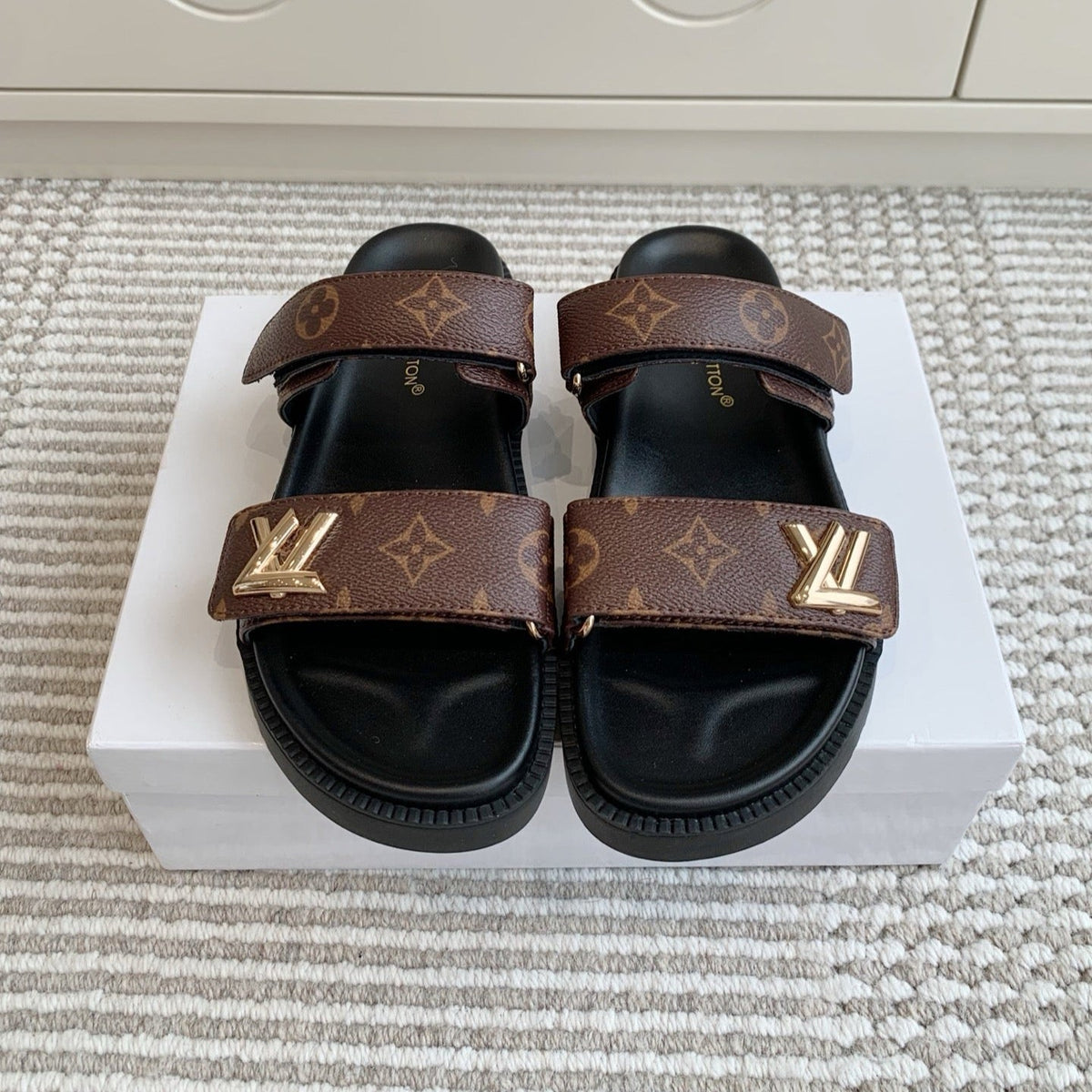 LV TWO-STRAP SANDALS 25S IN BROWN MIX BLACK CALFSKIN WITH GOLD HARDWARE
