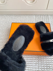 HM 25S GIULIA SANDAL IN BLACK SHEARLING WITH SILVER HARDWARE