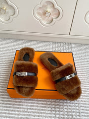 HM 25S GIULIA SANDAL IN BROWN SHEARLING WITH SILVER HARDWARE