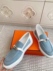 HM 25S SLIP-ON IN SKY BLUE CANVAS WITH SILVER HARDWARE
