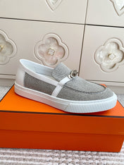 HM 25S SLIP-ON IN LIGHT GREY CANVAS WITH SILVER HARDWARE