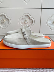 HM 25S MULES IN CREAM WHITE SUEDE WITH SILVER HARDWARE