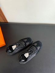 SKATEBOARD SHOES BLACK SUEDE