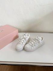 SNEAKERS SIMPLE DESIGN IN WHITE SHEEPSKIN