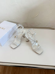 MEDIUM SQUARE HEEL SANDAL IN WHITE LAMBSKIN