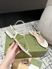 THONG SANDAL IN WHITE CALFSKIN WITH GOLD HARDWARE