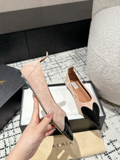 ALAIA PUMP 1 CM IN ALMOND BEIGE SUEDE MIX BLACK CALFSKIN