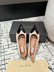 ALAIA PUMP 1 CM IN ALMOND BEIGE SUEDE MIX BLACK CALFSKIN