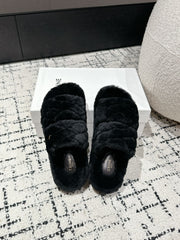 DAD SANDAL MULE IN BLACK SHEARLING