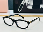 MIU SUNGLASSES IN RECTANGULAR ACETATE 646116