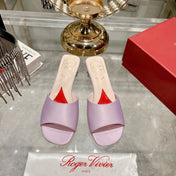 CRYSTAL HEEL MULE IN LIGHT PURPLE SILK