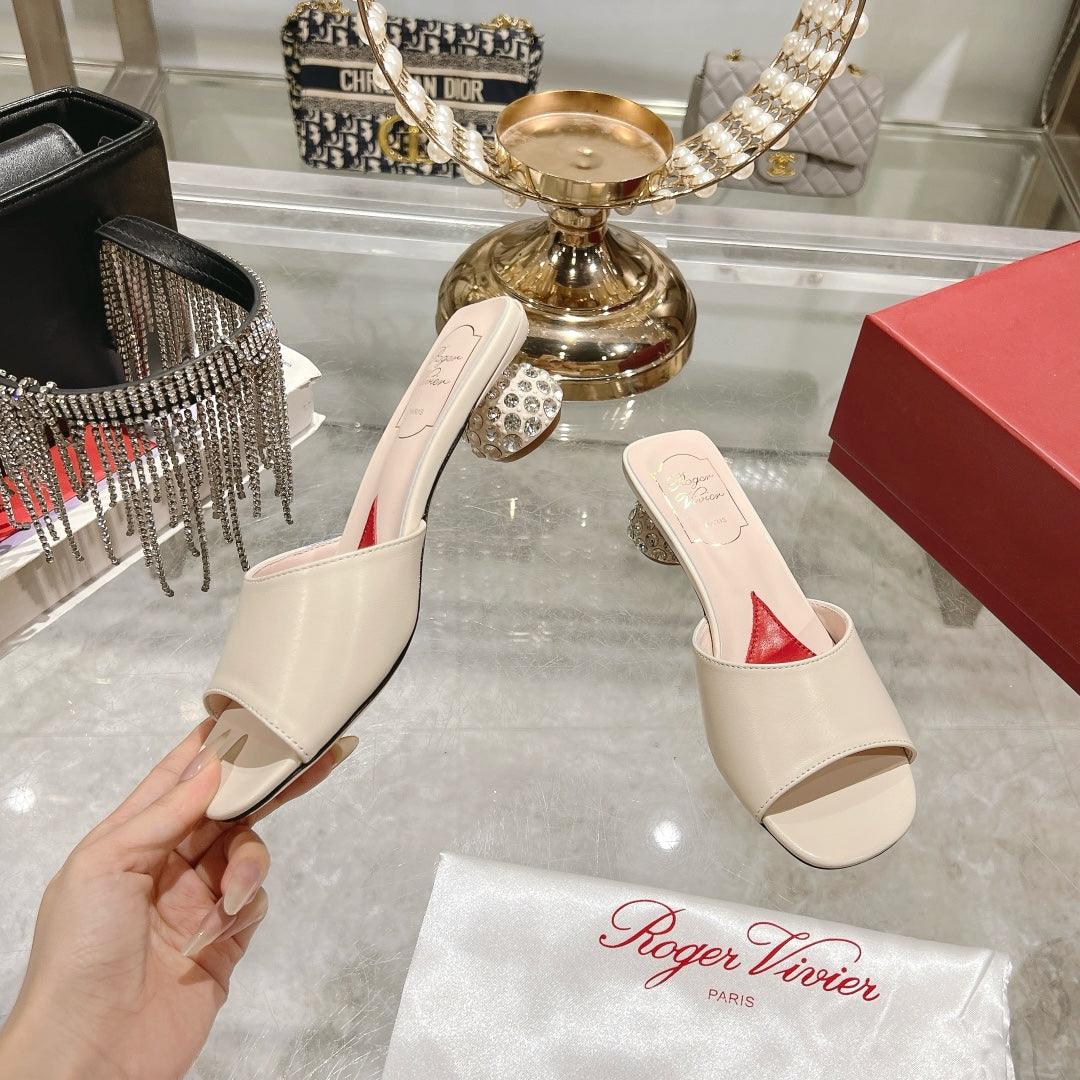 CRYSTAL HEEL MULE IN WHITE CALFSKIN