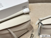 LOE MEDIUM 24 PUZZLE BAG IN WHITE GRAINED CALFSKIN