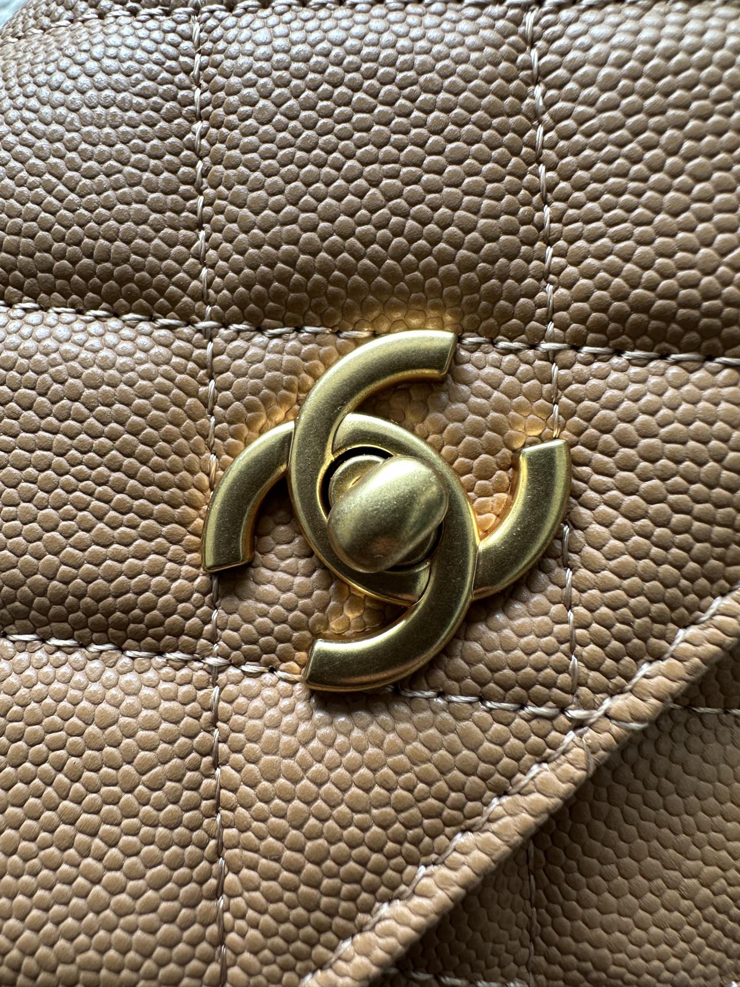 CHANEL 25S CLASSIC WALLET ON CHAIN 19 IN BROWN LAMBSKIN WITH GOLD HARDWARE