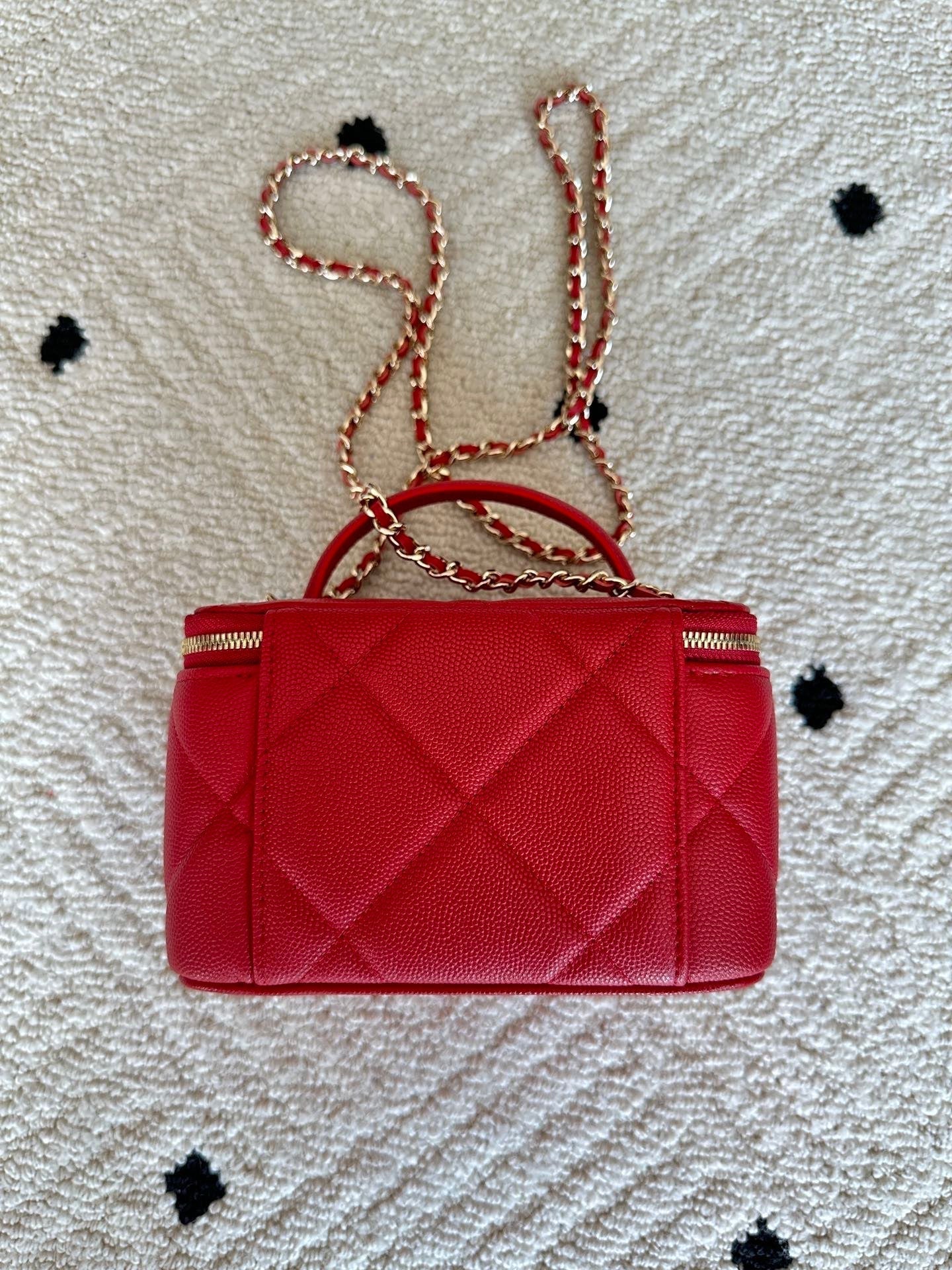 CHANEL 25S VANITY BAG 17 IN RED CAVIAR LEATHER WITH GOLD HARDWARE