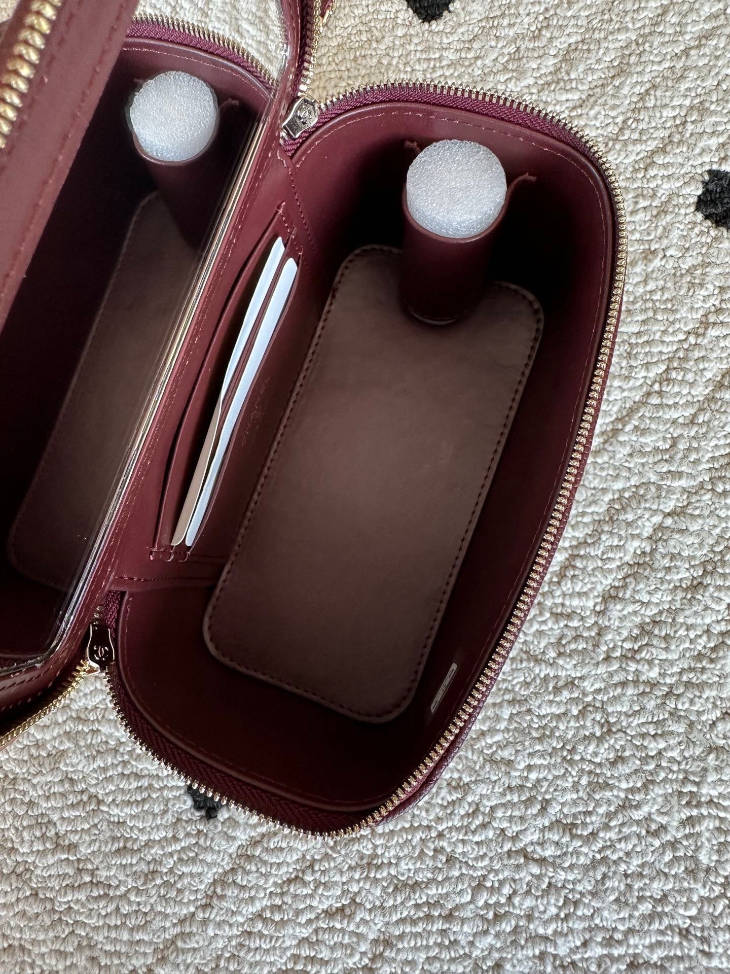 CHANEL 25S VANITY BAG 17 IN DARK RED CAVIAR LEATHER WITH GOLD HARDWARE