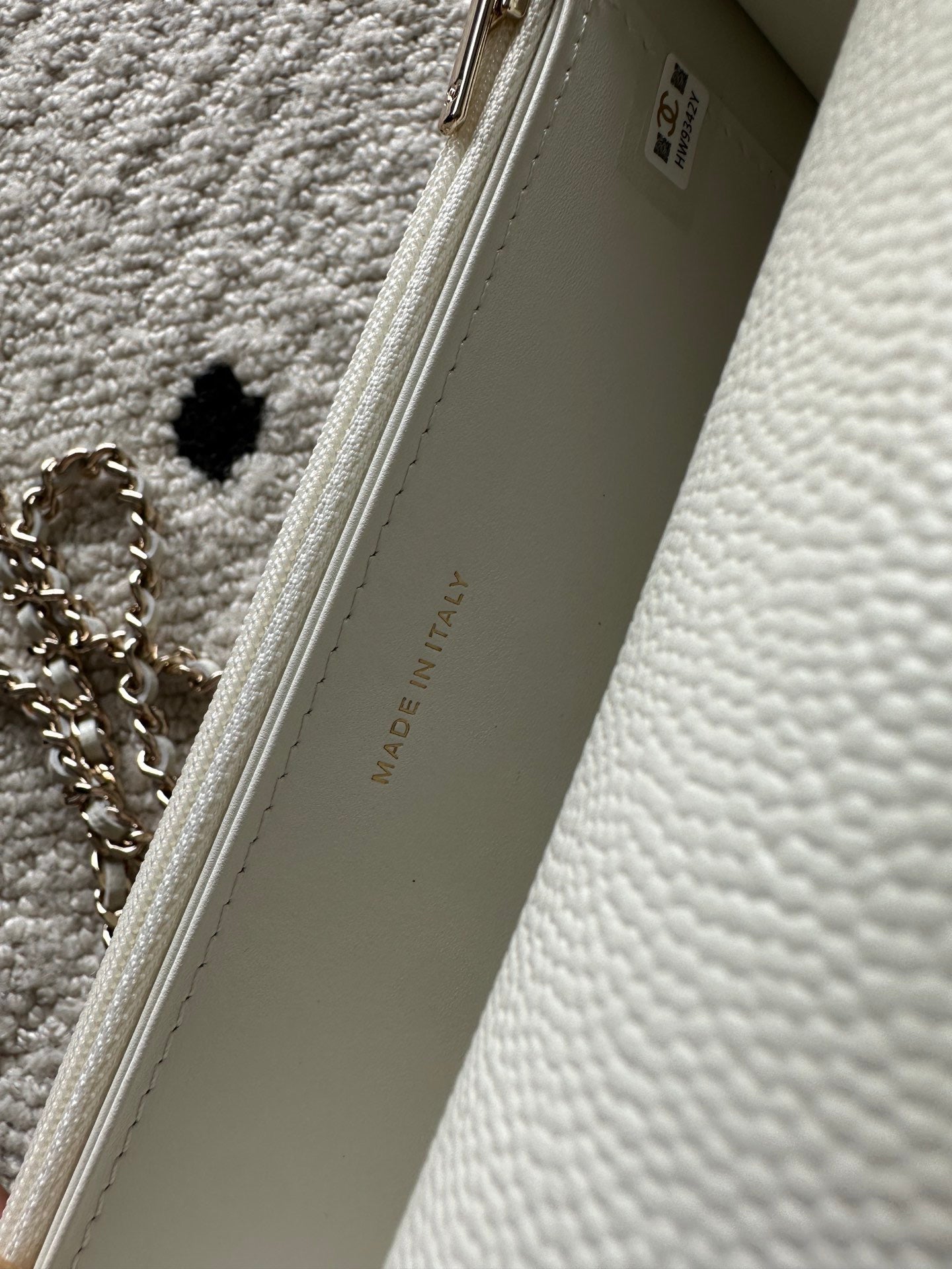 CHANEL 25S MINI FLAP BAG 19 IN WHITE CAVIAR LEATHER