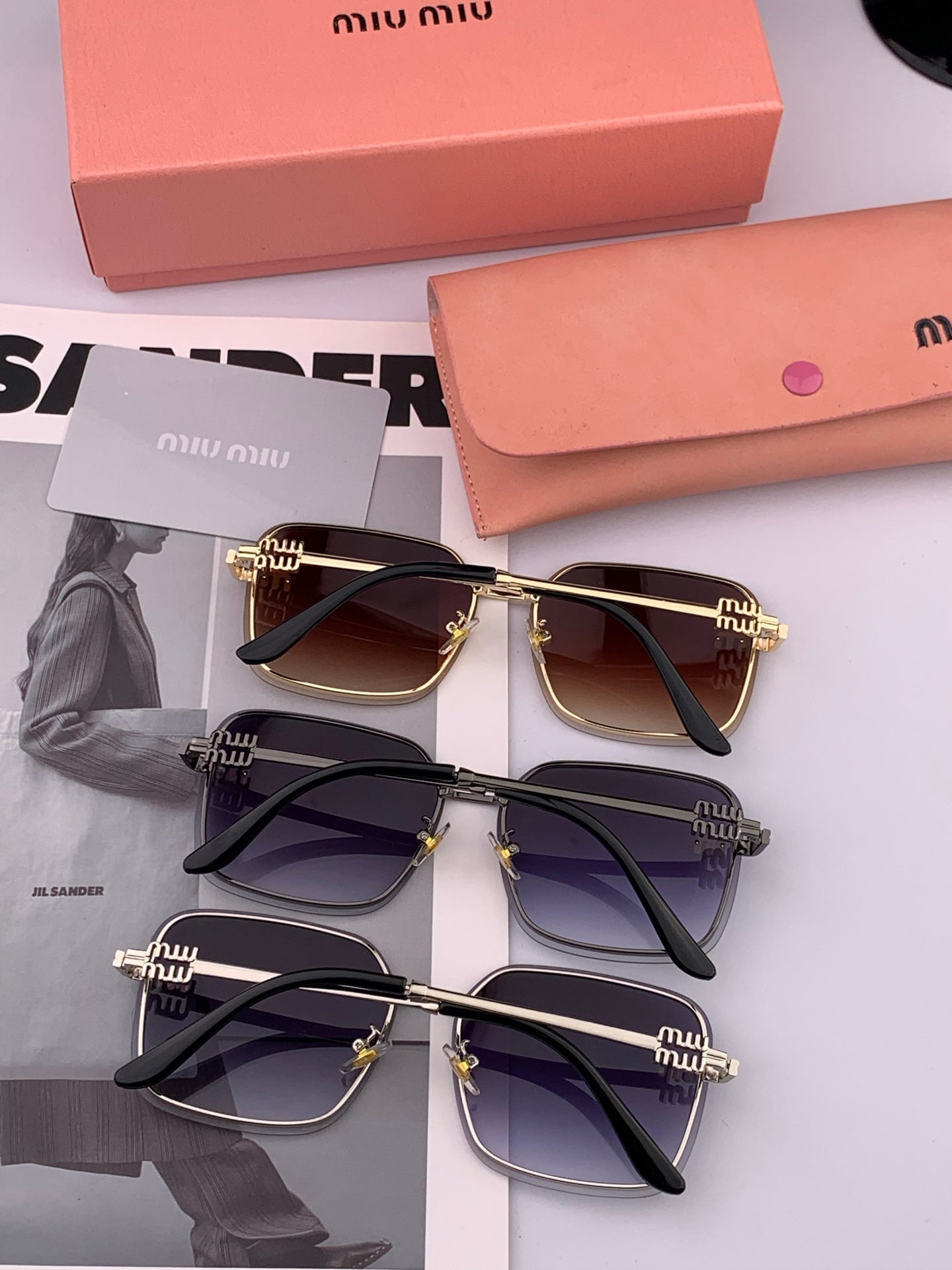 RUNWAY SQUARE SUNGLASSES M9407 IN METAL