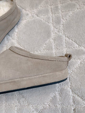 ALASKA SLIPPER IN BEIGE SUEDE
