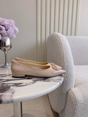 FLAT PUMP 2 CM IN BEIGE CREAM PATENT CALFSKIN