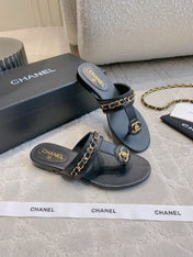 CC THONG SLIPPERS IN BLACK LAMBSKIN MIX CHAIN