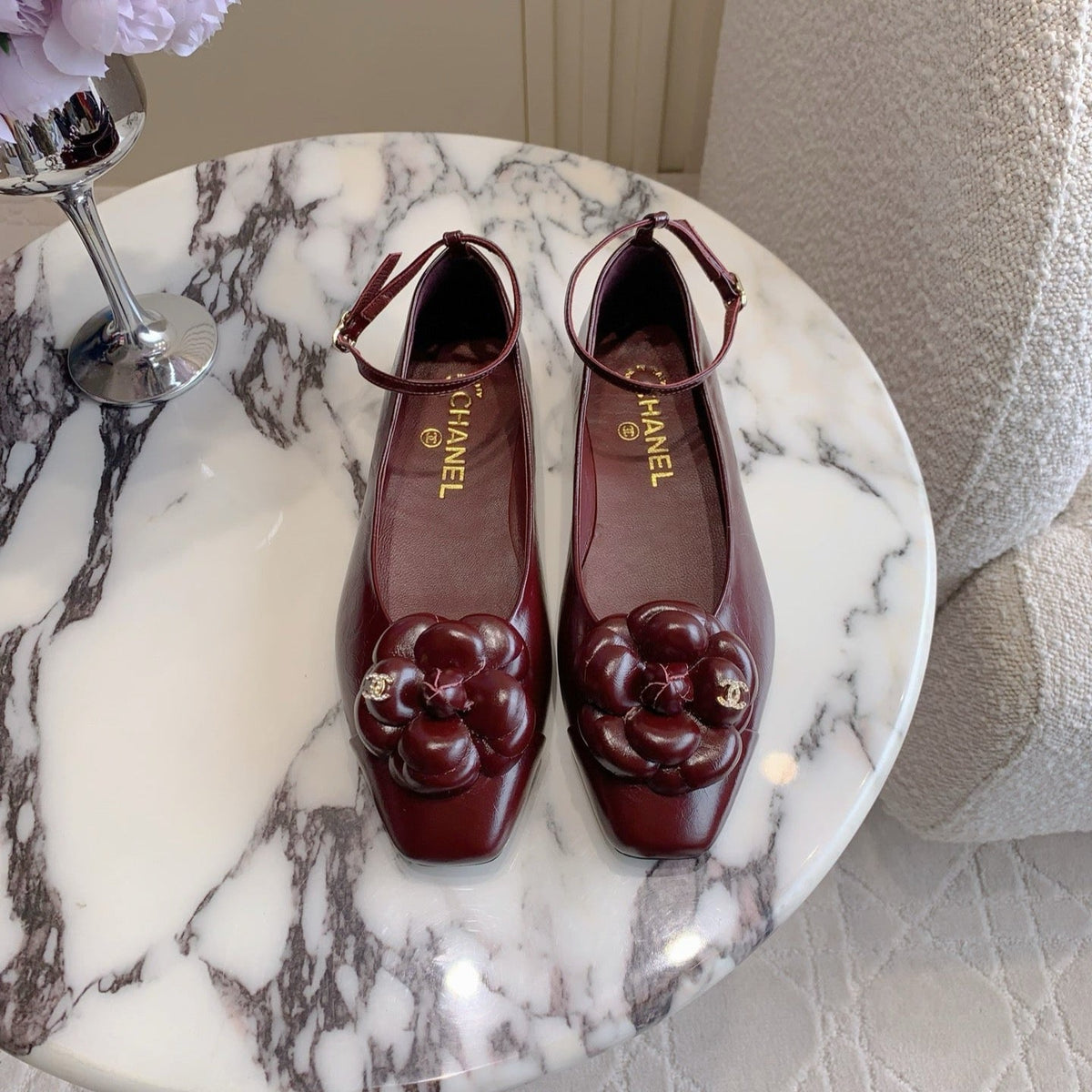 CHANEL 25S CAMELLIA SQUARE TOE FLATS IN ROSSO ANCORA CALFSKIN GOLD HARDWARE