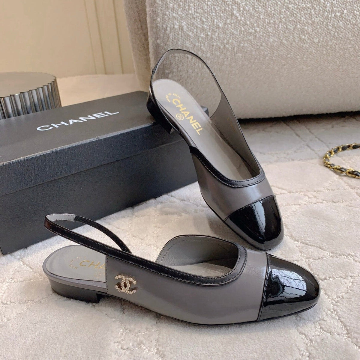 CHANEL 25S SLINGBACK IN BLACK AND TAUPE GRAY CALFSKIN GOLD HARDWARE