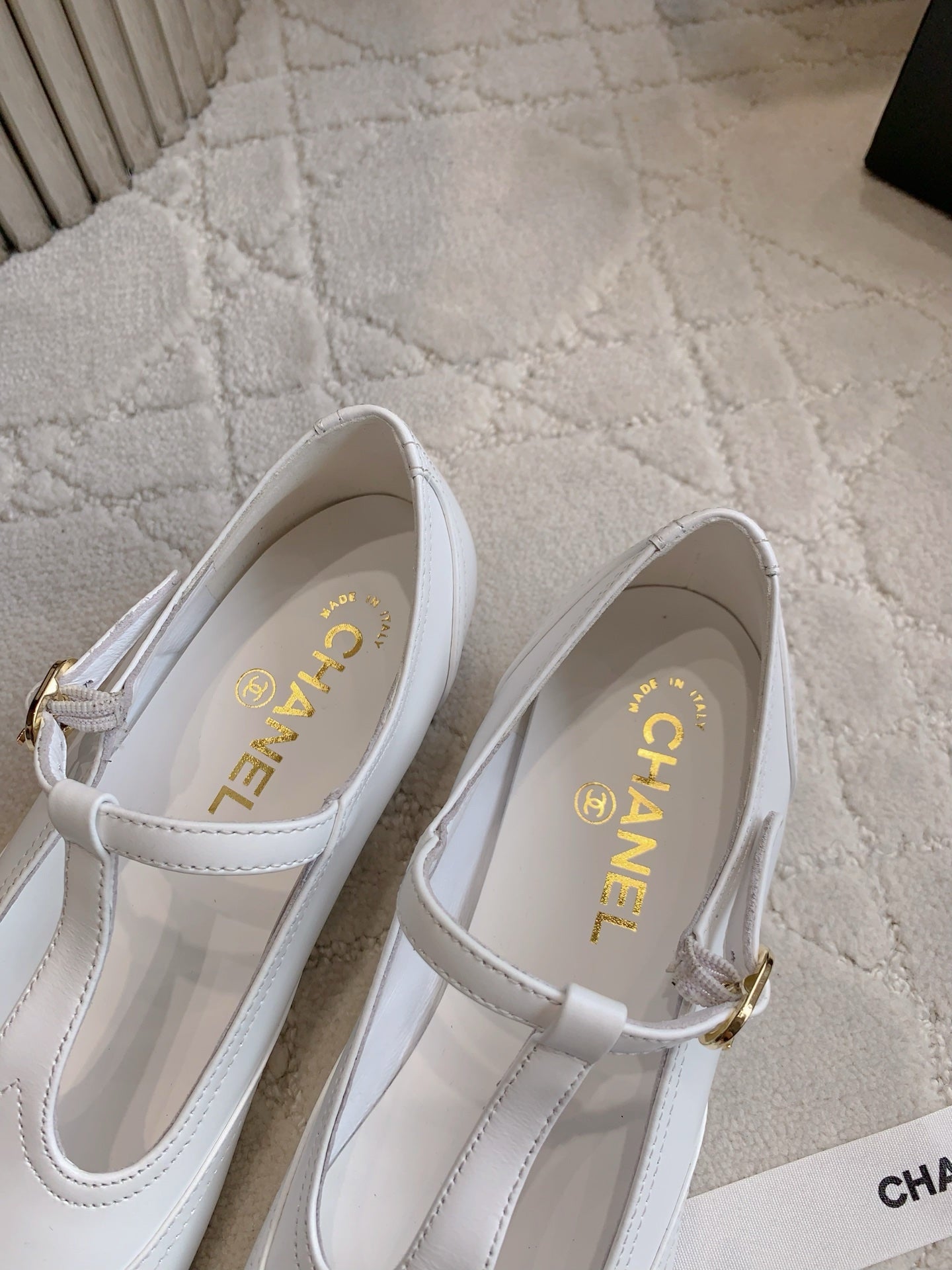 CHANEL 25S MARY JANE IN BLACK AND WHITE CALFSKIN GOLD HARDWARE