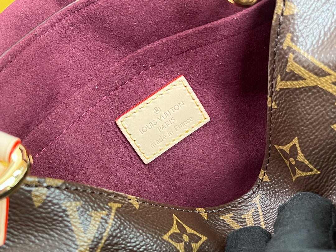 LV 25S SUNSET 27 IN BROWN MONOGRAM CALFSKIN GOLD HARDWARE
