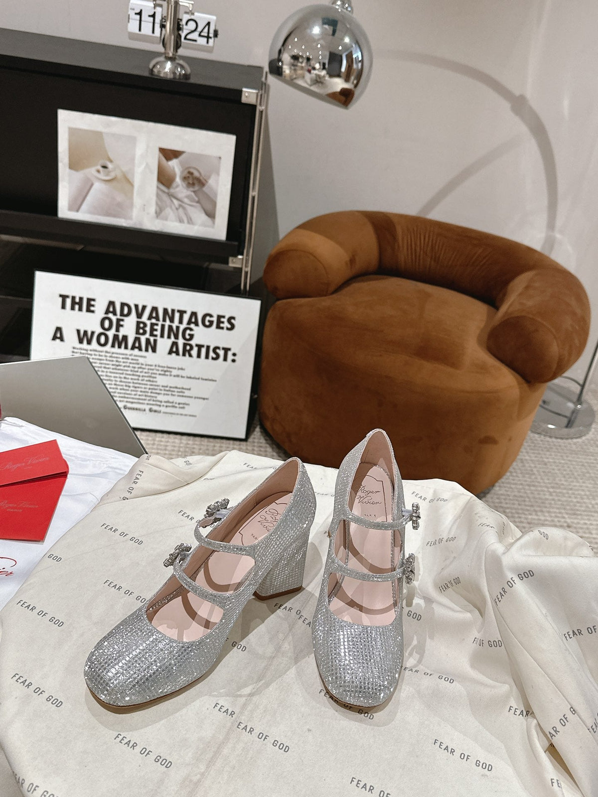 TRÈS VIVIER MARY JANE DOUBLE-STRAP PUMPS IN SILVER CALFSKIN FULLY EMBELLISHED CRYSTALS