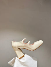TRÈS VIVIER MARY JANE DOUBLE-STRAP PUMPS IN OFF WHITE PATENT CALFSKIN