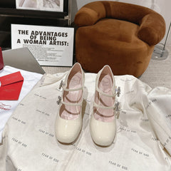 TRÈS VIVIER MARY JANE DOUBLE-STRAP PUMPS IN OFF WHITE PATENT CALFSKIN