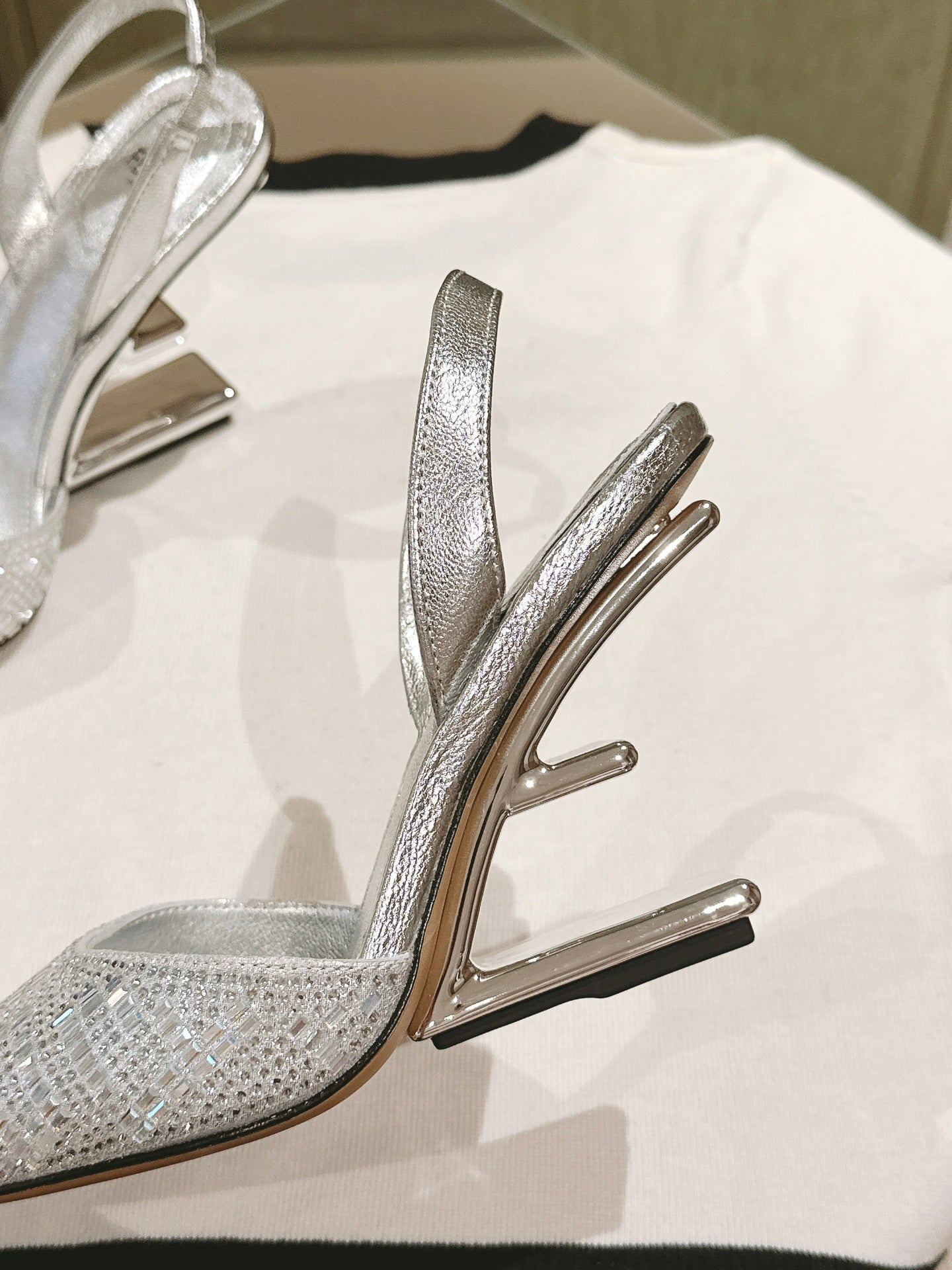 FENDI SEQUINS HIGH-HEELED SLINGBACK 85MM SILVER