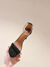 FENDI HIGH-HEELED 85 MM IN BLACK LAMBSKIN WITH GOLD HARDWARE