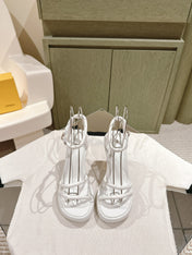 FENDI BAGUETTE HIGH HEELS 85MM IN WHITE LAMBSKIN WITH GOLD HARDWARE