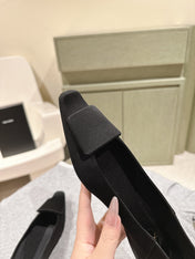 BALLERINA FLATS IN BLACK SATIN