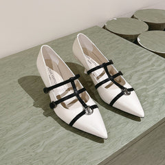 HIGH PUMP 45MM IN WHITE CALFSKIN WITH BLACK STRAPS