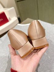 TRÈS VIVIER MARY JANE DOUBLE-STRAP IN NUDE SILK