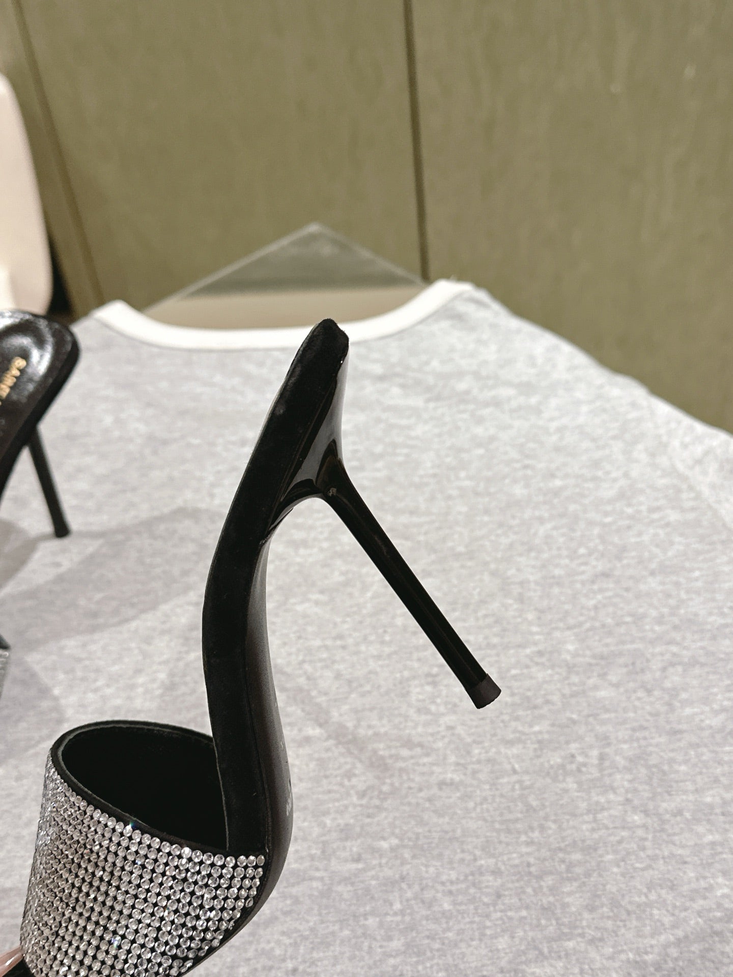 YSL 25S HEELED SANDALS 100 MM IN BLACK LAMBSKIN WITH WHITE RHINESTONE-EMBELLISHED STRAP