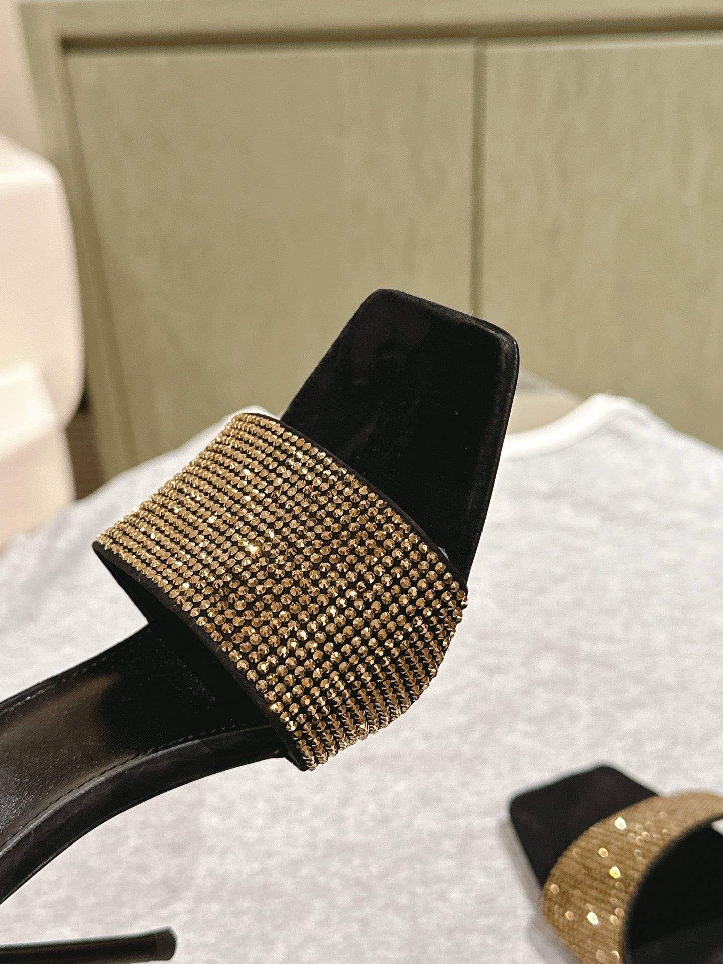 YSL 25S HEELED SANDALS 100 MM IN BLACK LAMBSKIN WITH GOLD RHINESTONE-EMBELLISHED STRAP