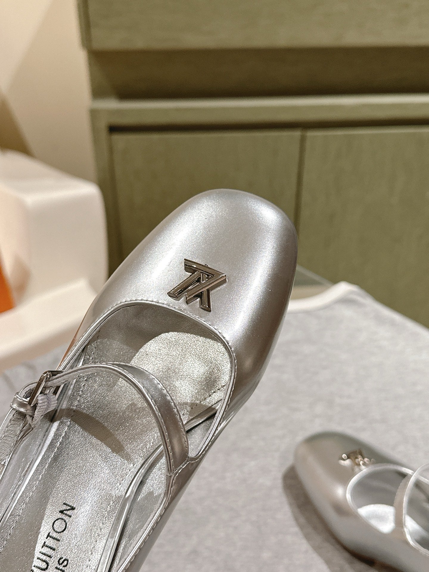 SWING HIGH MARY JANE 55 MM IN SILVER PATENT CALFSKIN