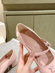 SWING HIGH MARY JANE 55 MM IN PALE PINK PATENT CALFSKIN