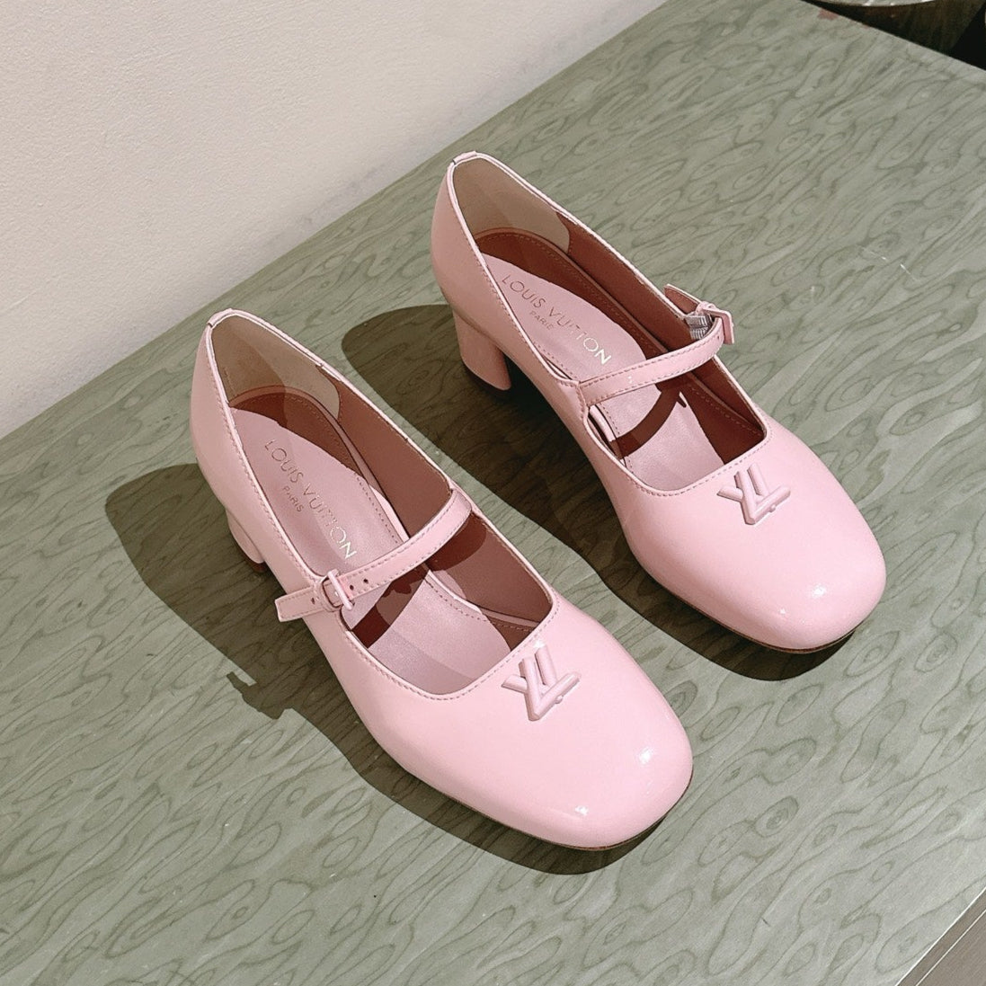 SWING HIGH MARY JANE 55 MM IN PALE PINK PATENT CALFSKIN