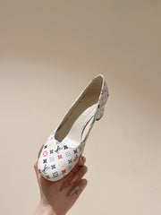 SWING HIGH PUMP 55 MM IN WHITE MONOGRAM CALFSKIN