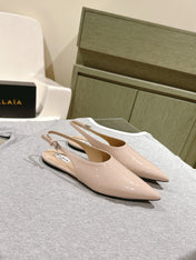 ALAIA SLINGBACK 25S IN LIGHT BEIGE PATENT LEATHER