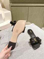 CHLOÉ 26S SLIDE SANDALS IN BLACK LAMBSKIN