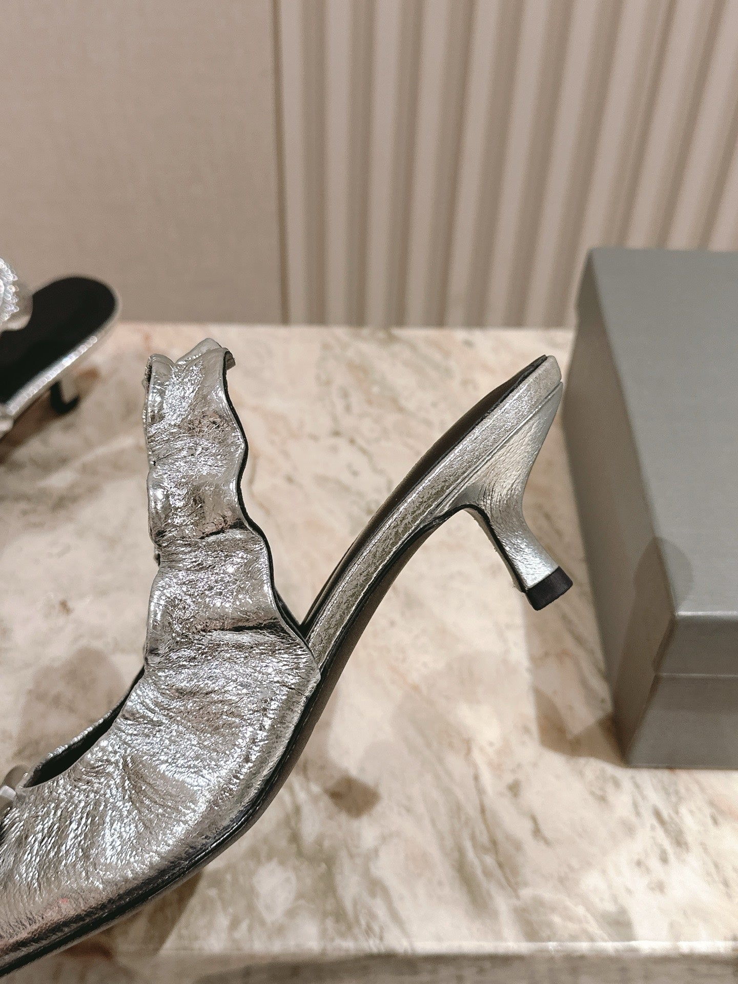 BALENCIAGA 25S HIGH SLINGBACK 45 MM IN SILVER LAMBSKIN WITH SILVER HARDWARE