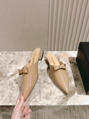 CC FLAT MULES 25S IN BEIGE PATENT LEATHER